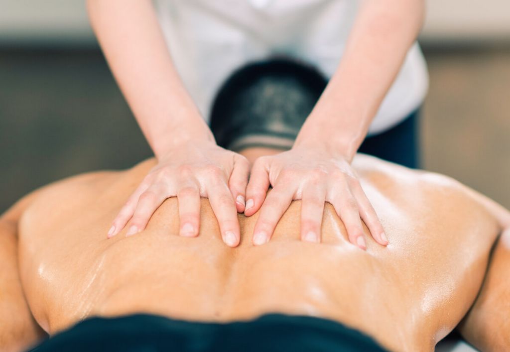 Masaje ayurvédico: ¿Qué es y cuáles son sus ventajas?